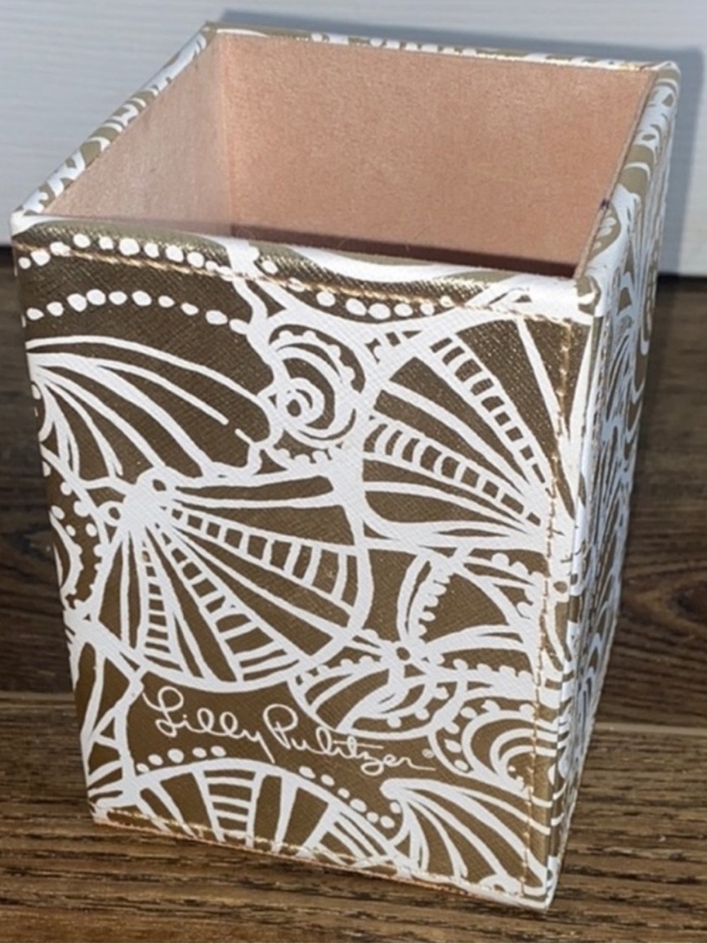 Lilly Pulitzer Seaside Decorative Pencil Holder!